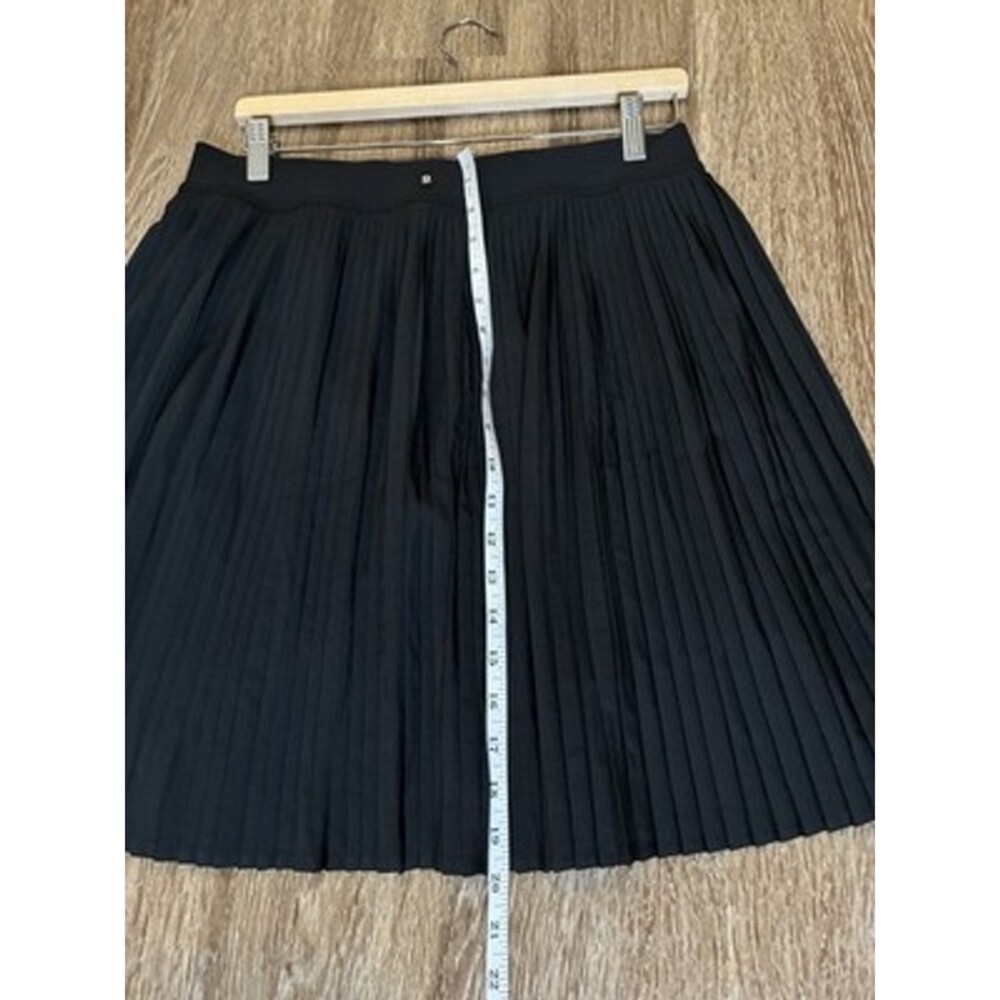 Lululemon Pleated High-Rise Knee-Length Tennis Skirt Black Size Large - Picture 6 of 7